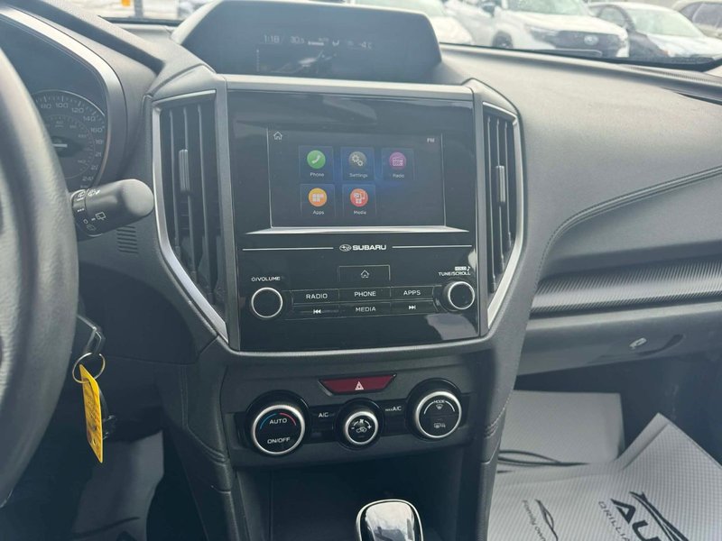 2019 Subaru CROSSTREK TOURING | LOW KMS | HEATED FRONT SEATS | CLEAN CARFAX | APPLE CARPLAY & ANDROID AUTO |