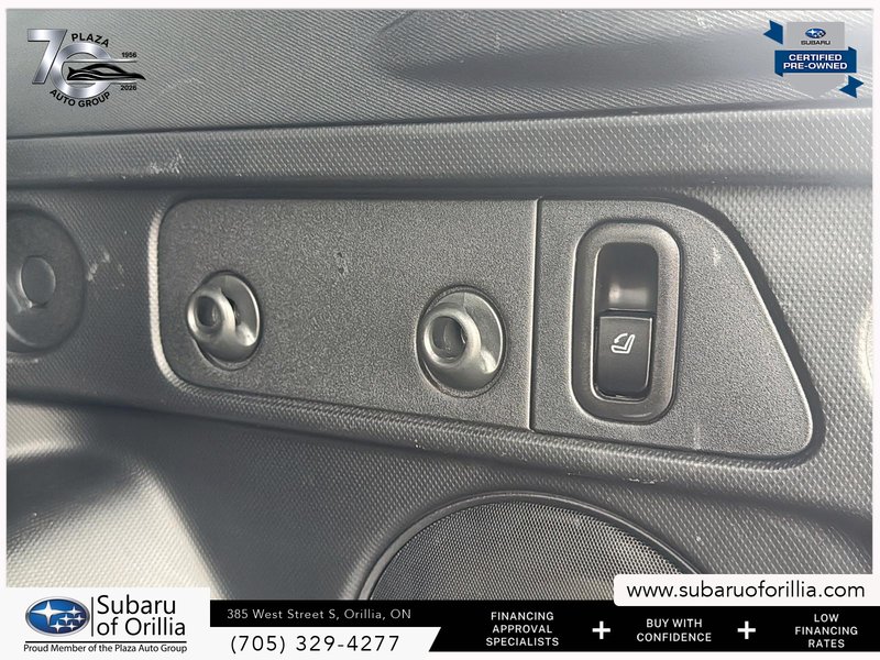 2025 Subaru Forester Limited | CLEAN CARFAX | APPLE CARPLAY & ANDROID AUTO | HEATED SEATS | ROOF CROSS BARS | SUNROOF |