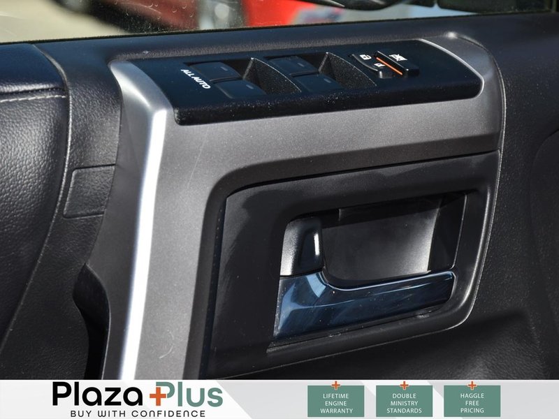 2024 Toyota 4Runner BASE | SR5 PREMIUM | SUBROOF | SOFTEX LEATHERETTE SEATS | FRONT HEATED SEATS | HEATED STEERING |