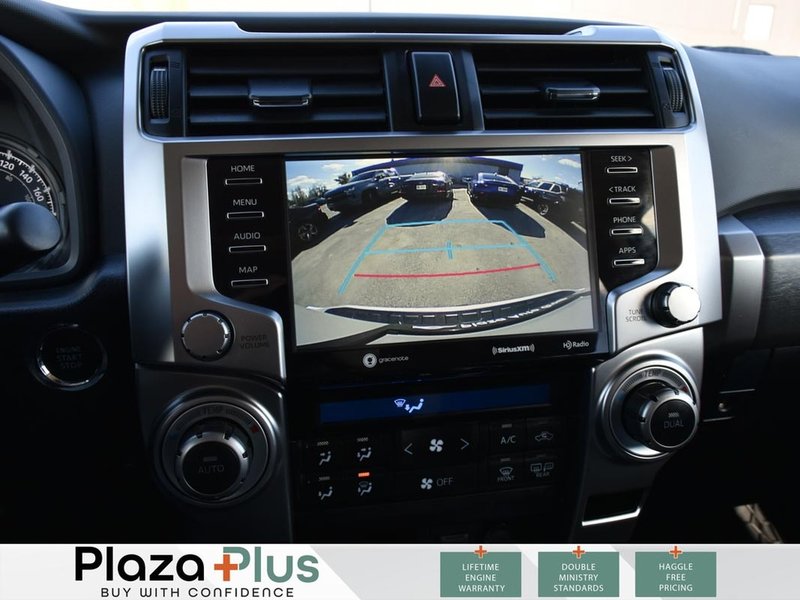 2024 Toyota 4Runner BASE | SR5 PREMIUM | SUBROOF | SOFTEX LEATHERETTE SEATS | FRONT HEATED SEATS | HEATED STEERING |