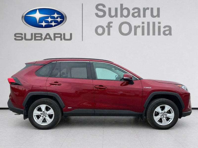 2020 Toyota RAV4 HYBRID XLE | LOW KMS | HEATED SEATS & STEERING WHEEL | HYBRID | ADAPTIVE CRUISE CONTROL | NAVIGATION |