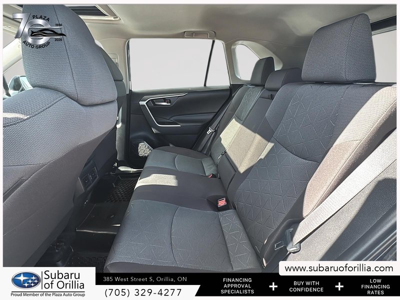 2023 Toyota RAV4 XLE | CLEAN CARFAX | HEATED SEATS | RUBBER MATS | SUNROOF |