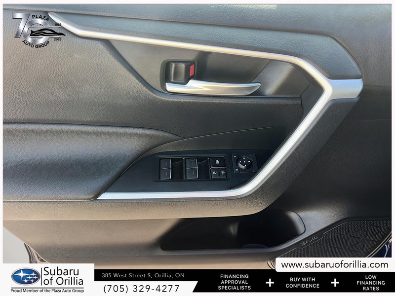 2023 Toyota RAV4 XLE | CLEAN CARFAX | HEATED SEATS | RUBBER MATS | SUNROOF |