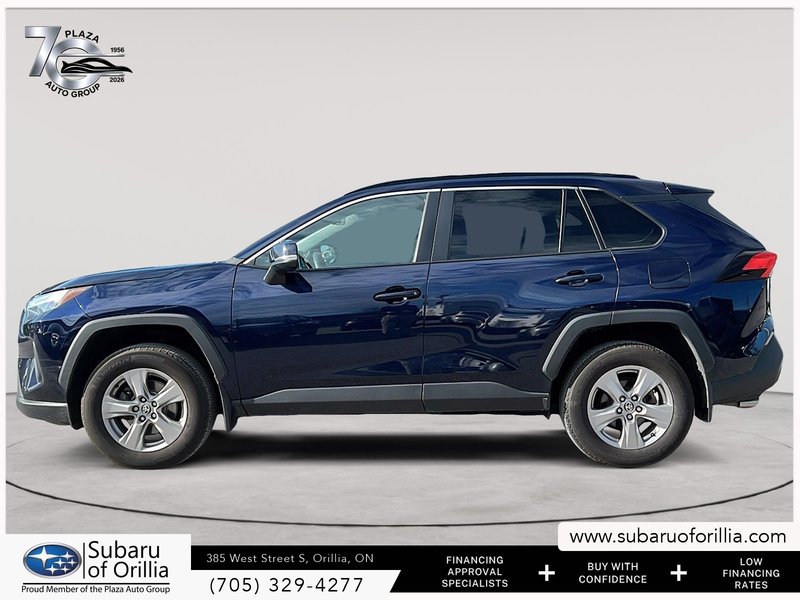 2023 Toyota RAV4 XLE | CLEAN CARFAX | HEATED SEATS | RUBBER MATS | SUNROOF |