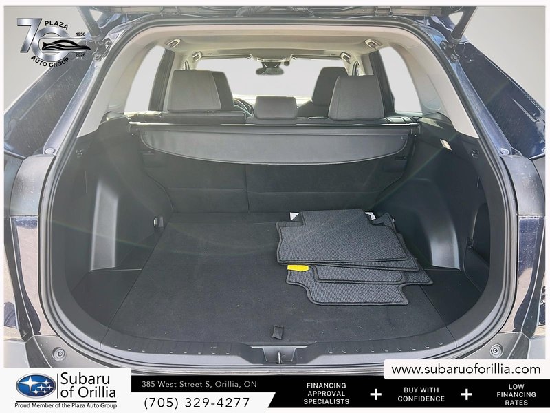 2023 Toyota RAV4 XLE | CLEAN CARFAX | HEATED SEATS | RUBBER MATS | SUNROOF |