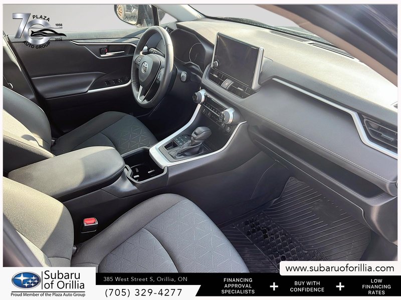 2023 Toyota RAV4 XLE | CLEAN CARFAX | HEATED SEATS | RUBBER MATS | SUNROOF |