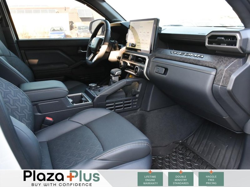 2025 Toyota TACOMA HYBRID | LIMITED HV | i-FORCE MAX 2.4L Hybrid Engine | POWER RUNNING BOARDS | PREMIUM SOUND |