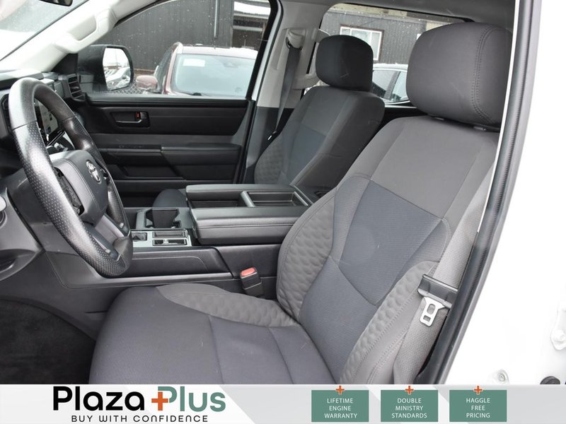 2024 Toyota TUNDRA SR | 4X4 | INCLUDES CERAMIC, 3M PPF, TOW HITCH & SOFT TONNEAU COVER | ANDROID AUTO & APPLE CARPLAY |