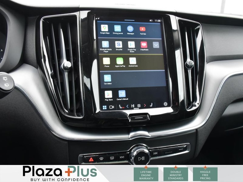 2022 Volvo XC60 Momentum | FRONT HEATED SEATS | MOONROOF | ANDROID AUTO & APPLE CARPLAY | BACK-UP CAMERA |