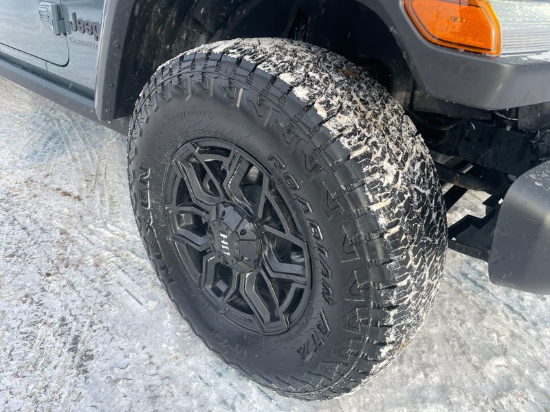 2025 Jeep Gladiator WILLYS OVER $74,000 NEW! SAVE $15,000! Willys package