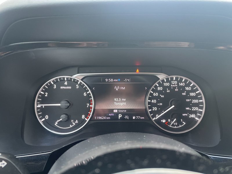 Nissan PATHFINDER SV 2023