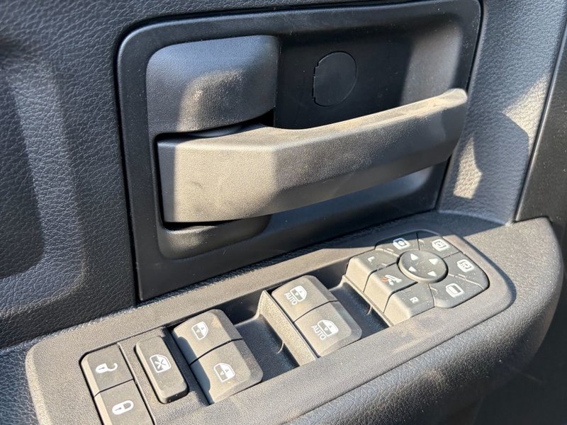 2026 Ram 2500 BLACK EXPRESS