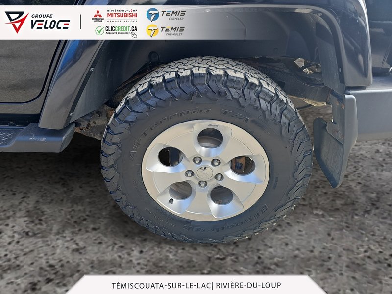 Jeep Wrangler Unlimited Sahara 2015 TRES BEAUX VÉHICULE!!