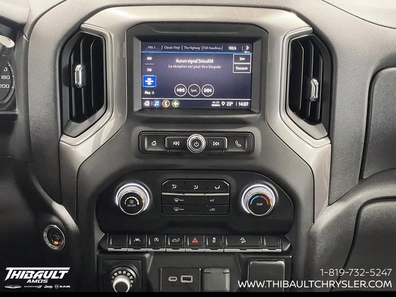 2022 Chevrolet Silverado 1500 Custom Trail Boss