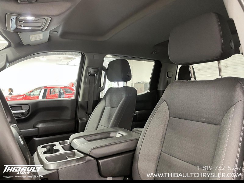 2022 Chevrolet Silverado 1500 Custom Trail Boss