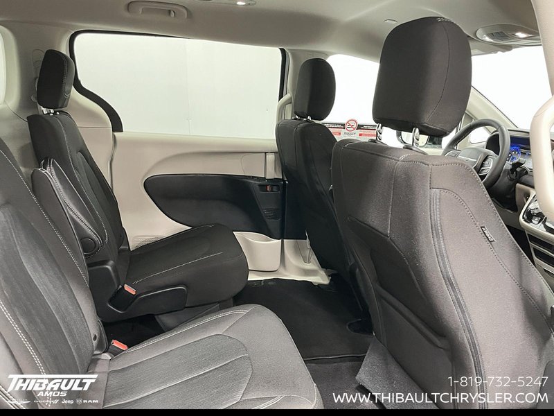 2024 Chrysler Grand Caravan SXT