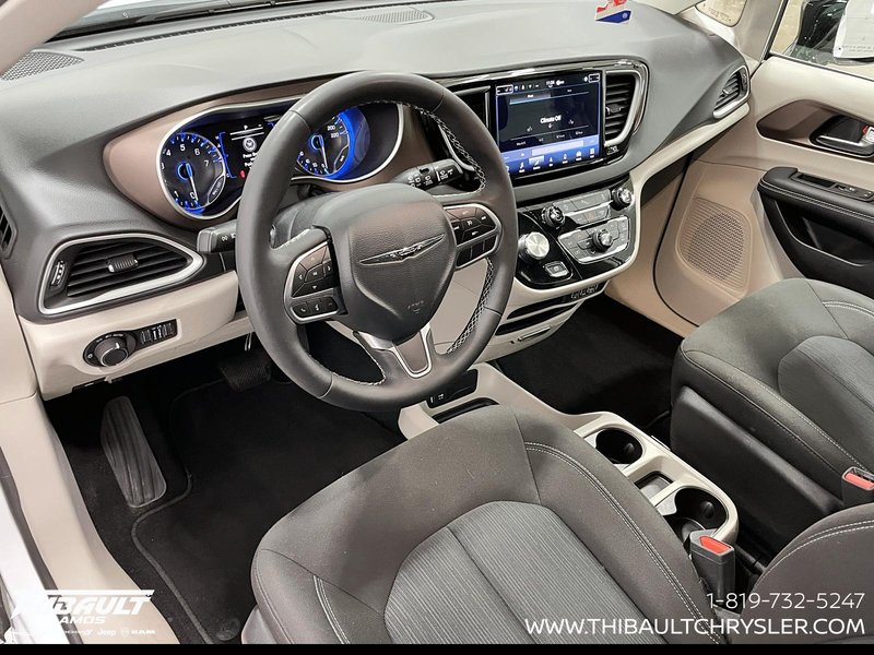 2024 Chrysler Grand Caravan SXT