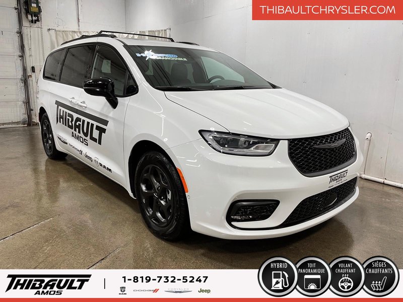 2024 Chrysler Pacifica Hybrid Premium S Appearance