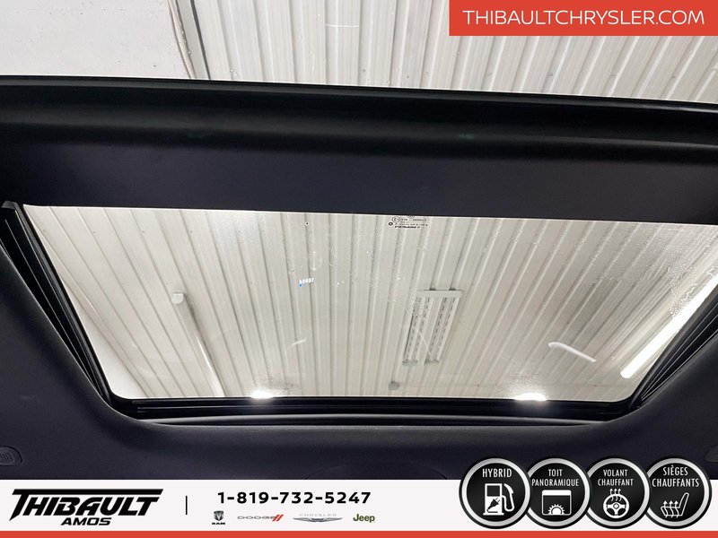 2024 Chrysler Pacifica Hybrid Premium S Appearance