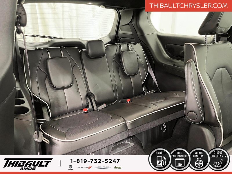 2024 Chrysler Pacifica Hybrid Premium S Appearance