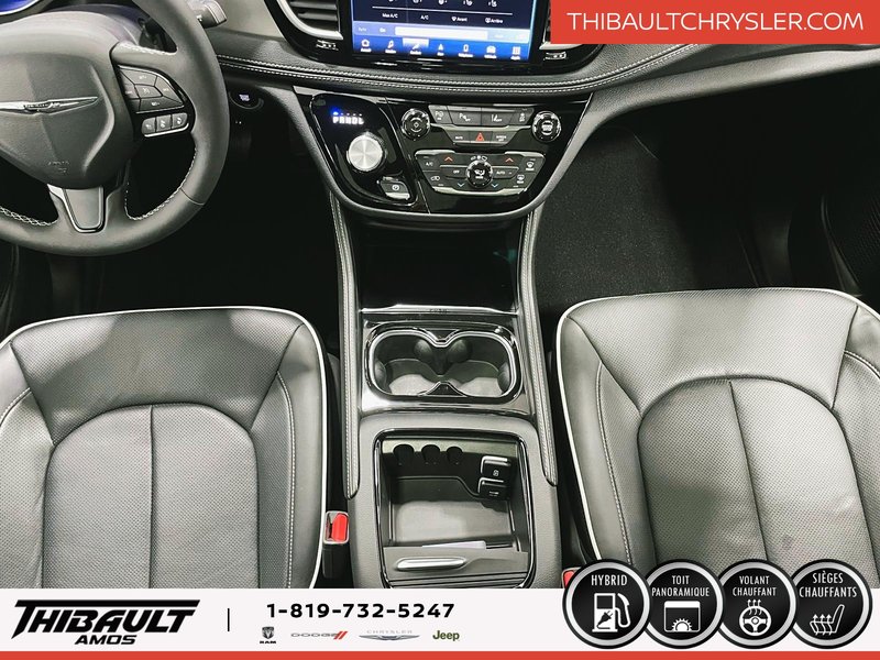 2024 Chrysler Pacifica Hybrid Premium S Appearance
