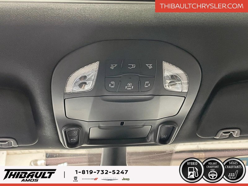 2024 Chrysler Pacifica Hybrid Premium S Appearance