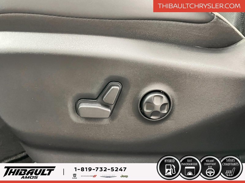 2024 Chrysler Pacifica Hybrid Premium S Appearance