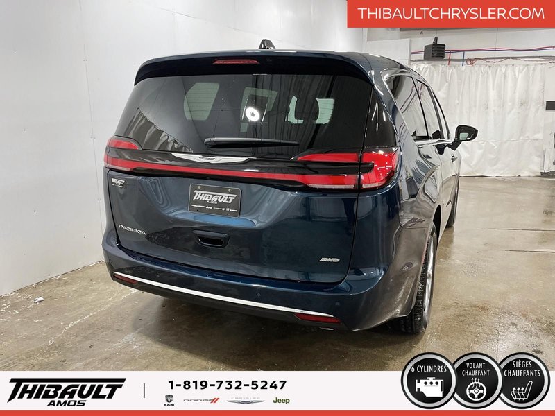 Chrysler Pacifica SELECT AWD 2025