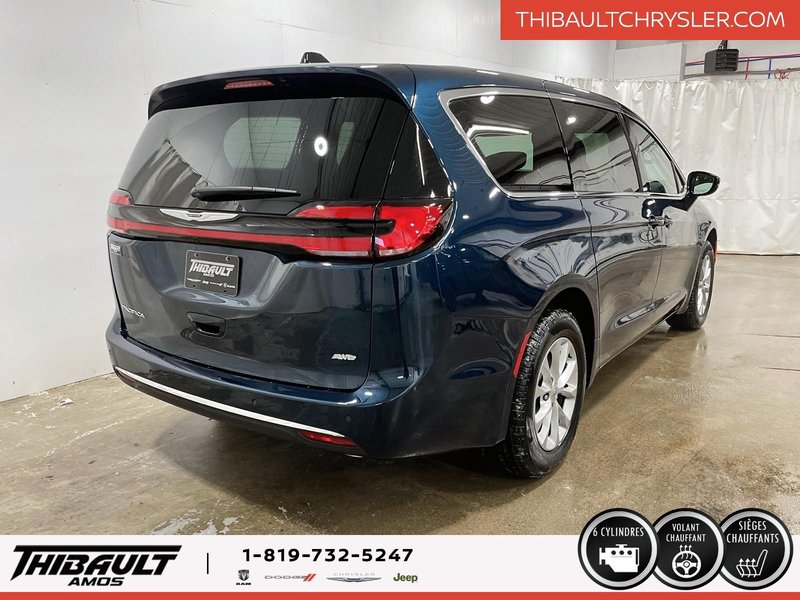 Chrysler Pacifica SELECT AWD 2025