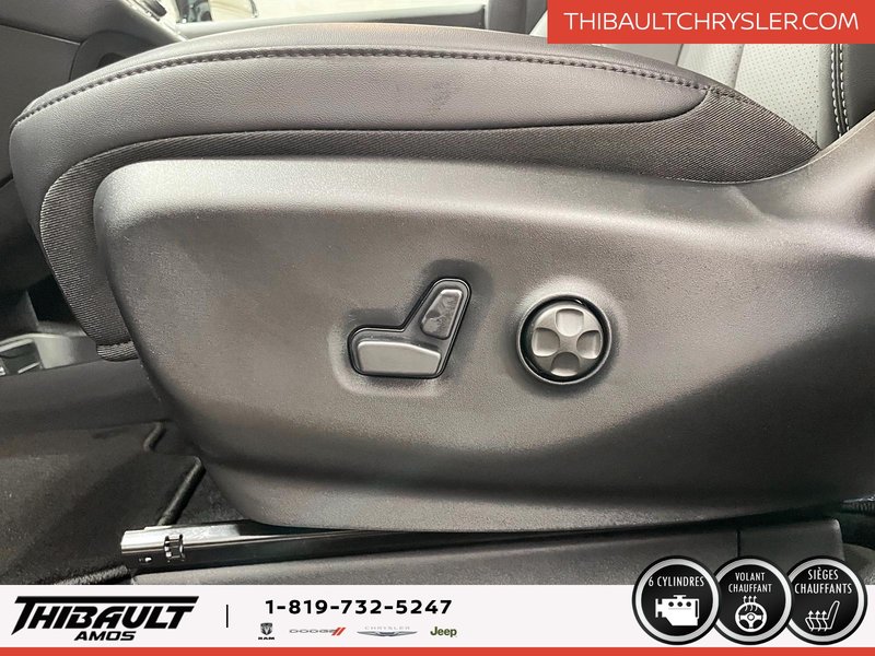 Chrysler Pacifica SELECT AWD 2026