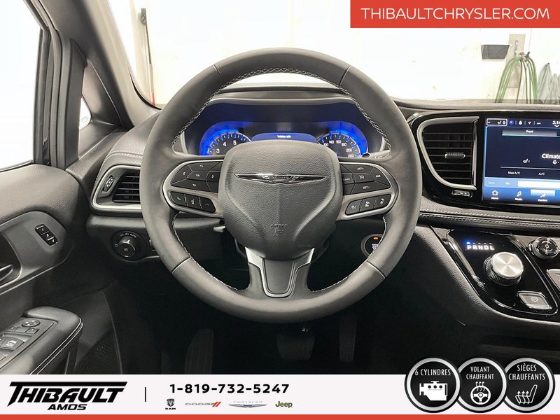 Chrysler Pacifica SELECT AWD 2026