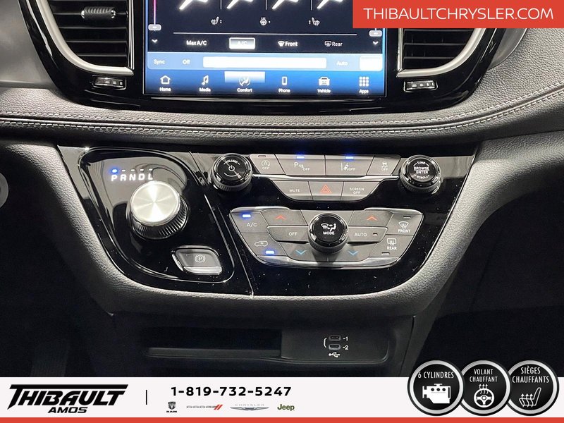 Chrysler Pacifica SELECT AWD 2026