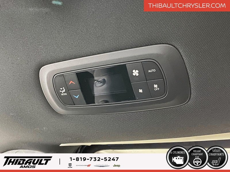 Chrysler Pacifica SELECT AWD 2026