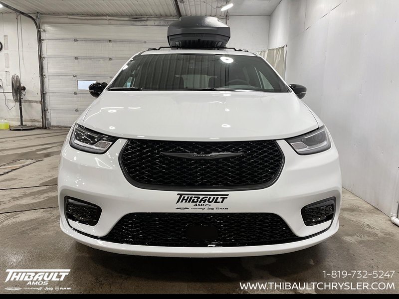2026 Chrysler Pacifica SELECT AWD