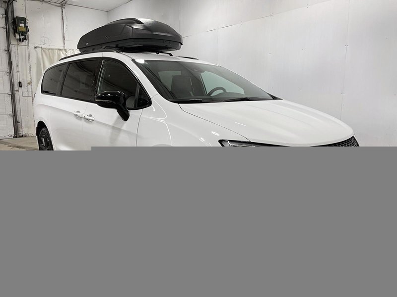 2026 Chrysler Pacifica SELECT AWD