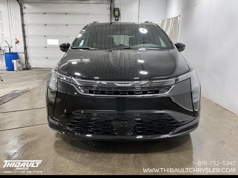 2027 Chrysler Pacifica SELECT AWD