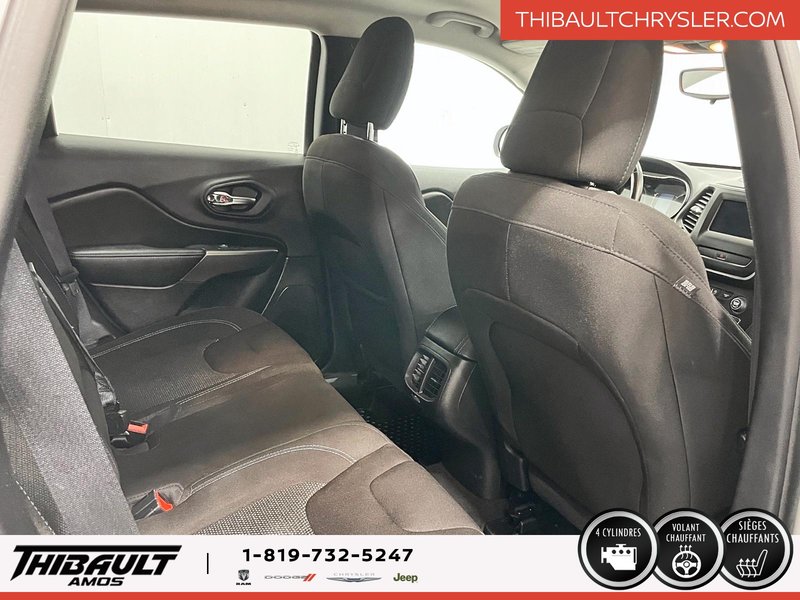 2021 Jeep Cherokee Sport