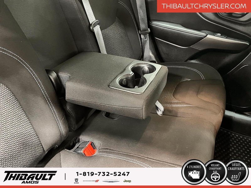 2021 Jeep Cherokee Sport