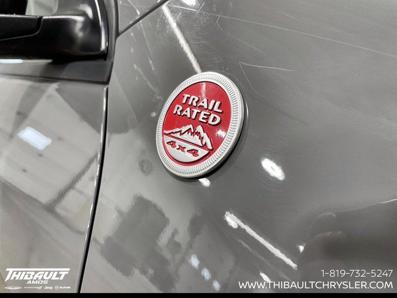 2022 Jeep Cherokee Trailhawk