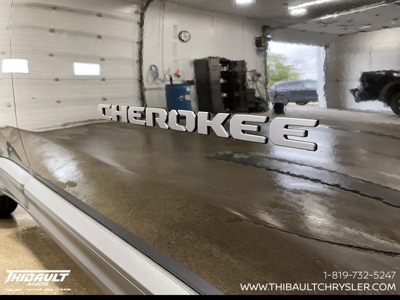 2026 Jeep Cherokee LAREDO