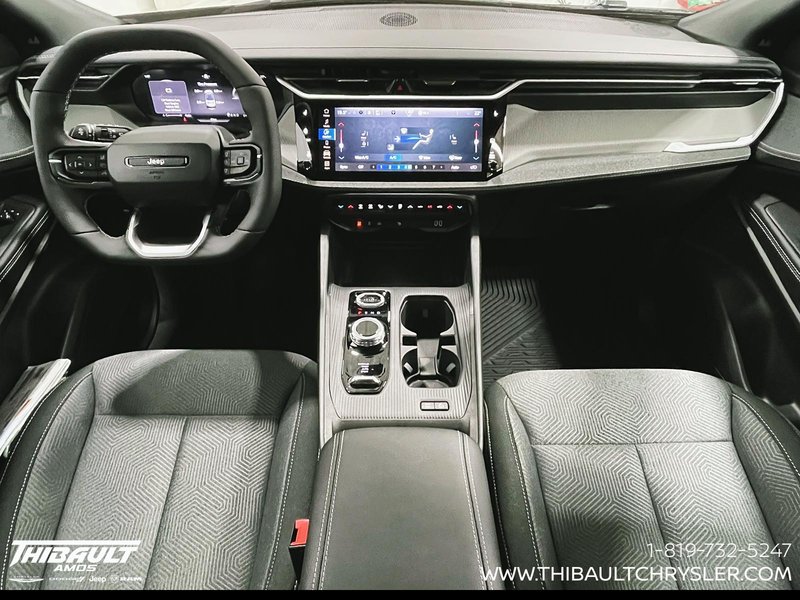 2026 Jeep Cherokee LAREDO
