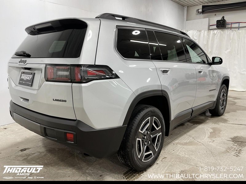 2026 Jeep Cherokee LAREDO