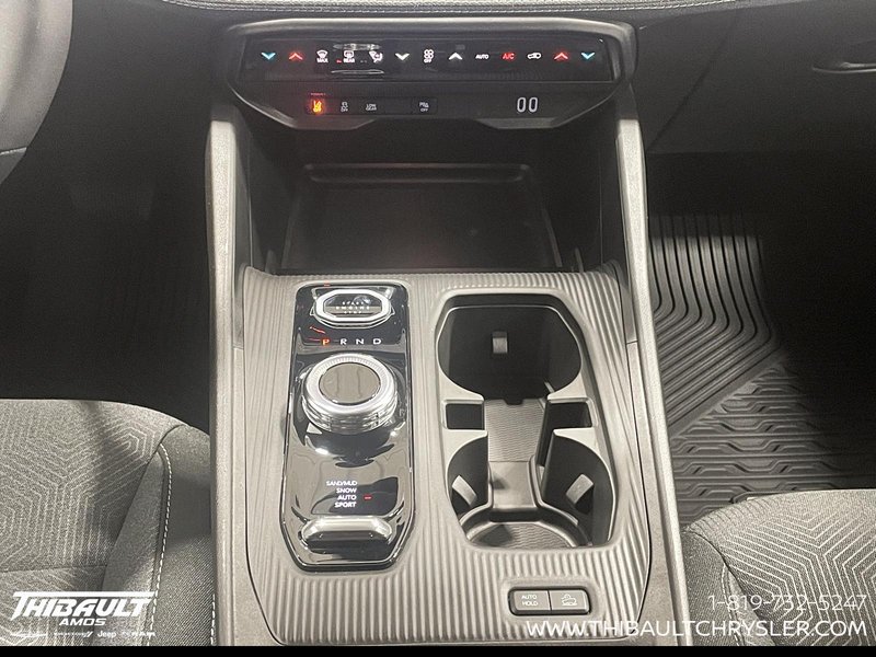2026 Jeep Cherokee LAREDO