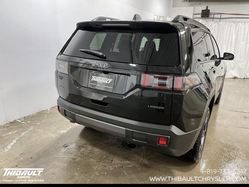 2026 Jeep Cherokee LAREDO