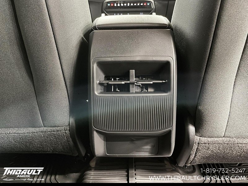 2026 Jeep Cherokee BASE