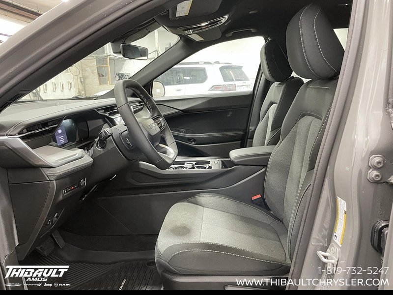 2026 Jeep Cherokee BASE