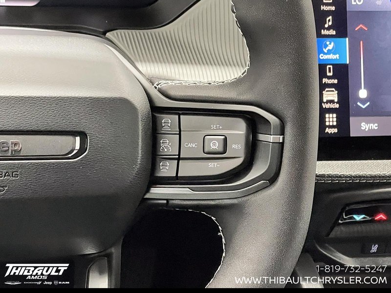 2026 Jeep Cherokee BASE