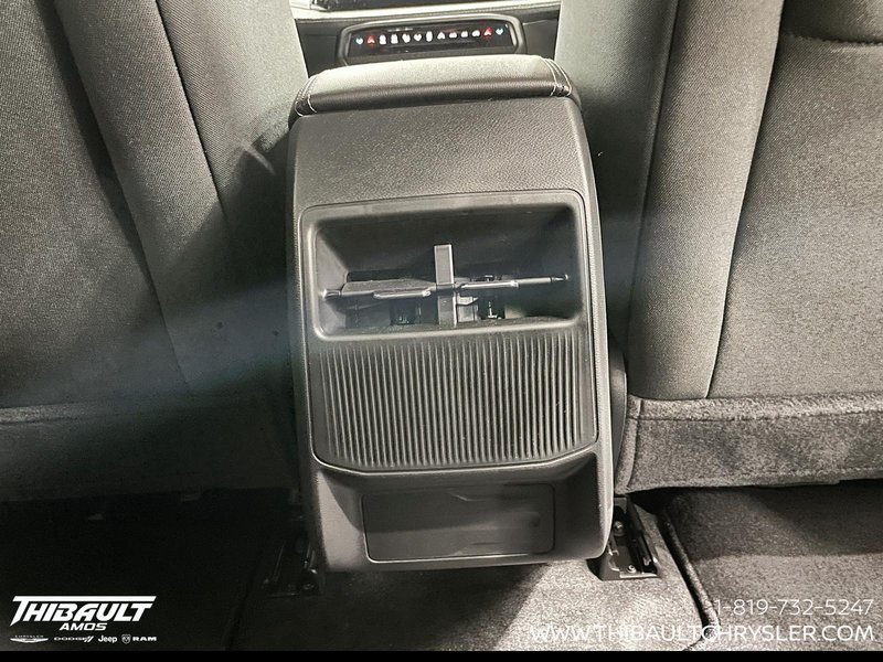 2026 Jeep Cherokee BASE