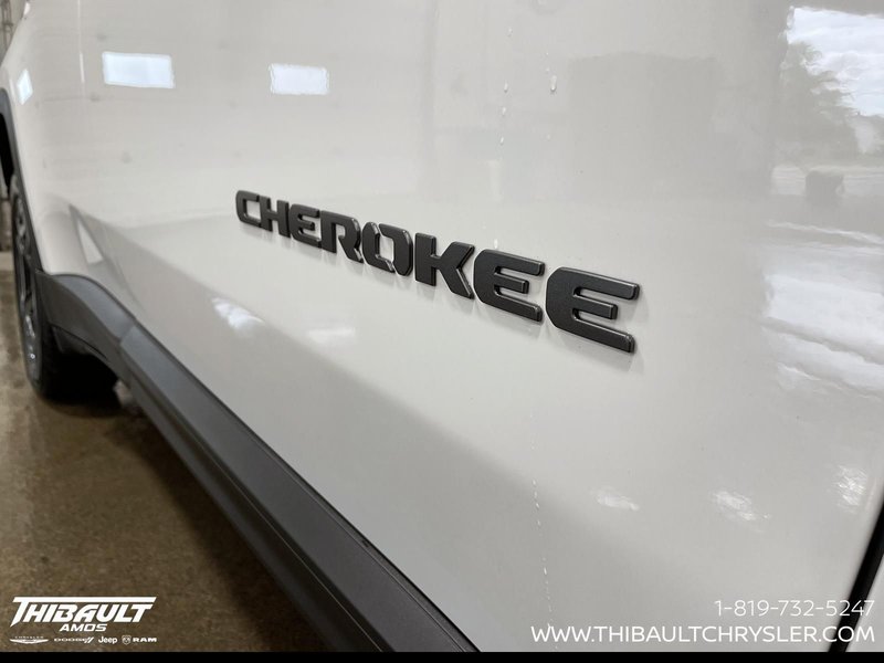 2026 Jeep Cherokee LAREDO