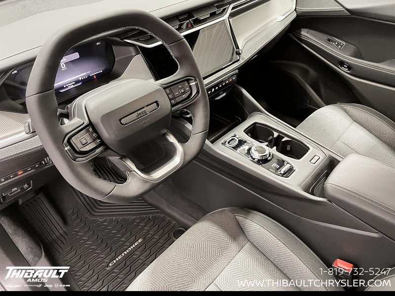 2026 Jeep Cherokee LAREDO